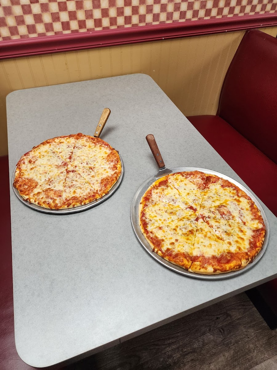 Checker's Pizza-3