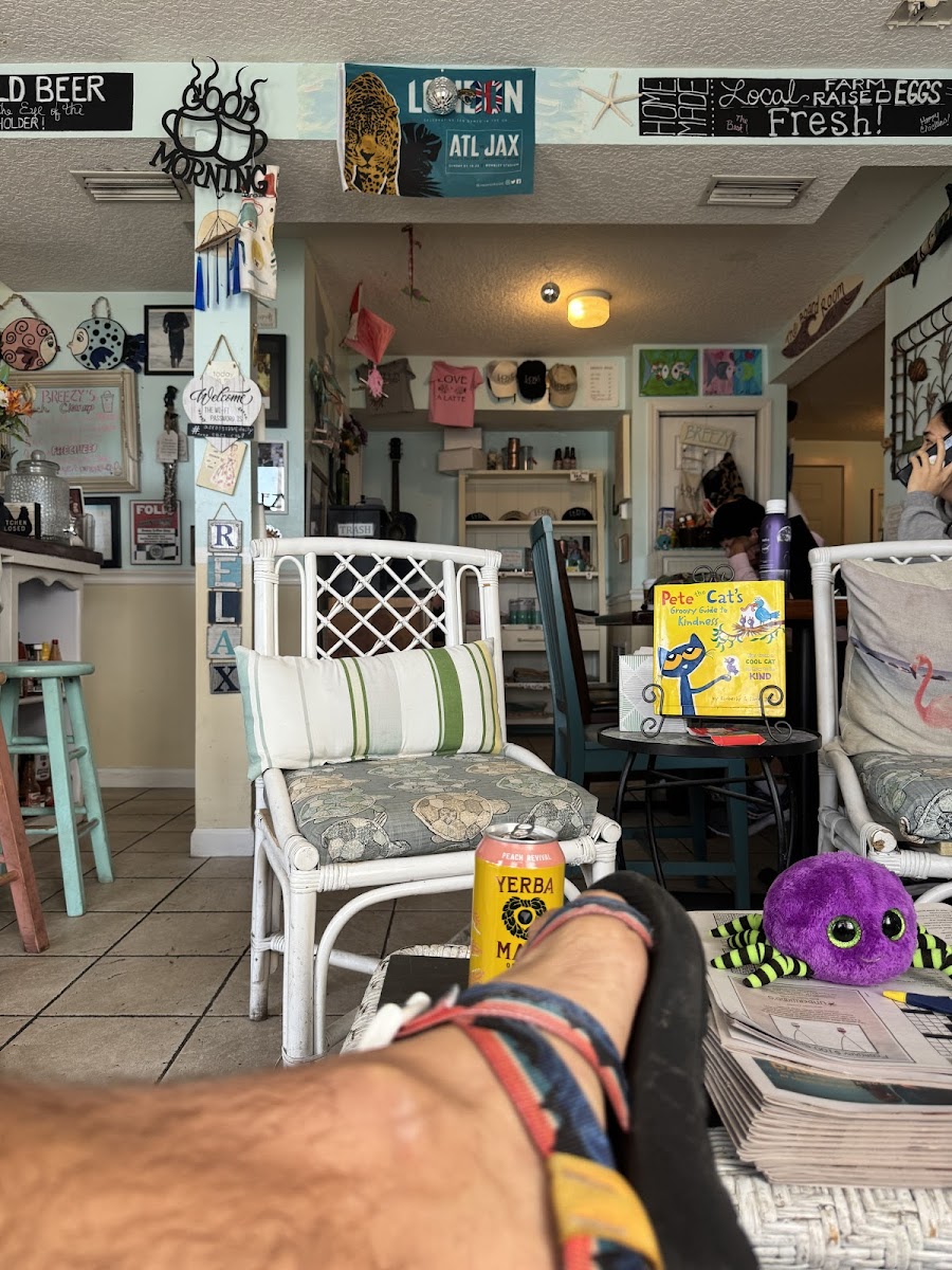 Breezy Coffee Shop Wine Bar-3