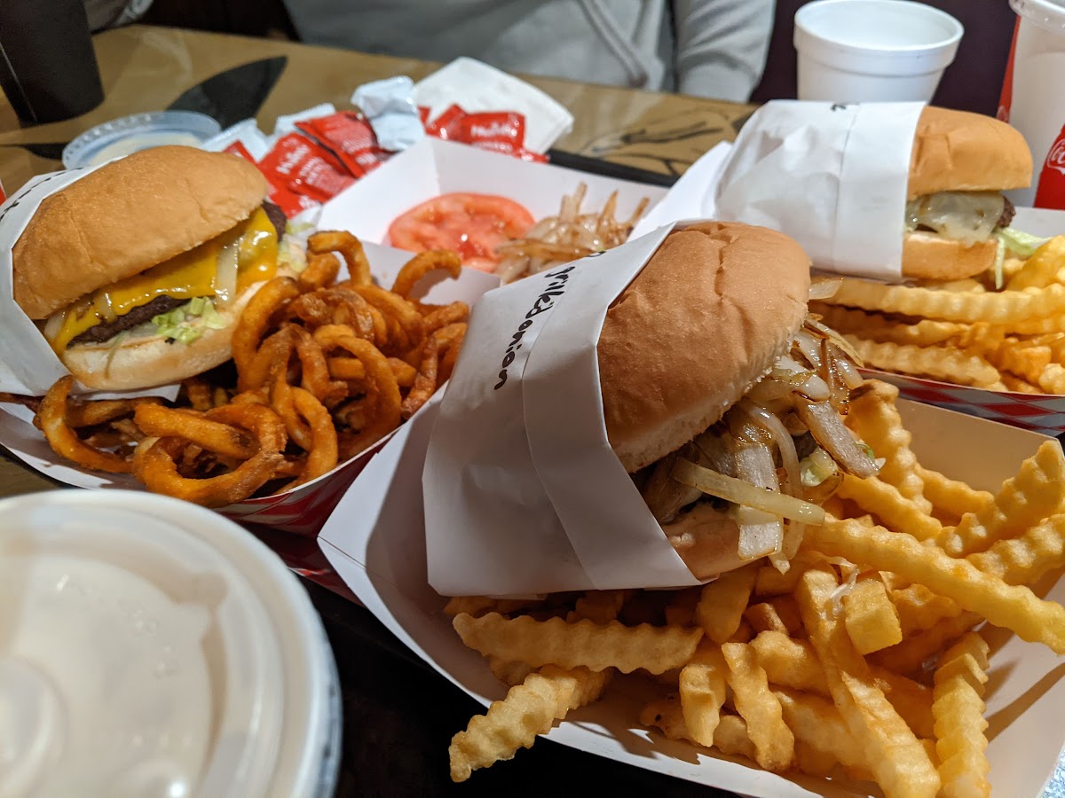 Chuck Wagon Drive-In-2