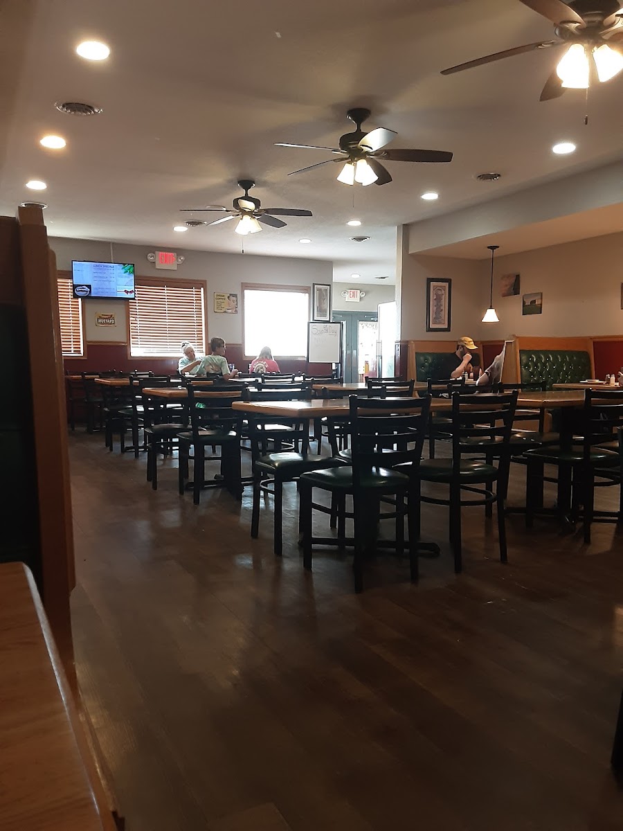 Rich's Family Restaurant-3