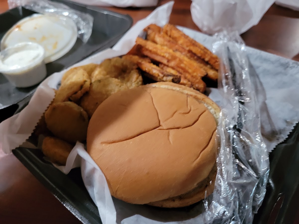 Merle's Bar-B Q-5