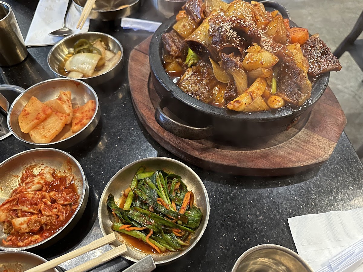 Daeho Kalbi Jjim & Beef Soup-4