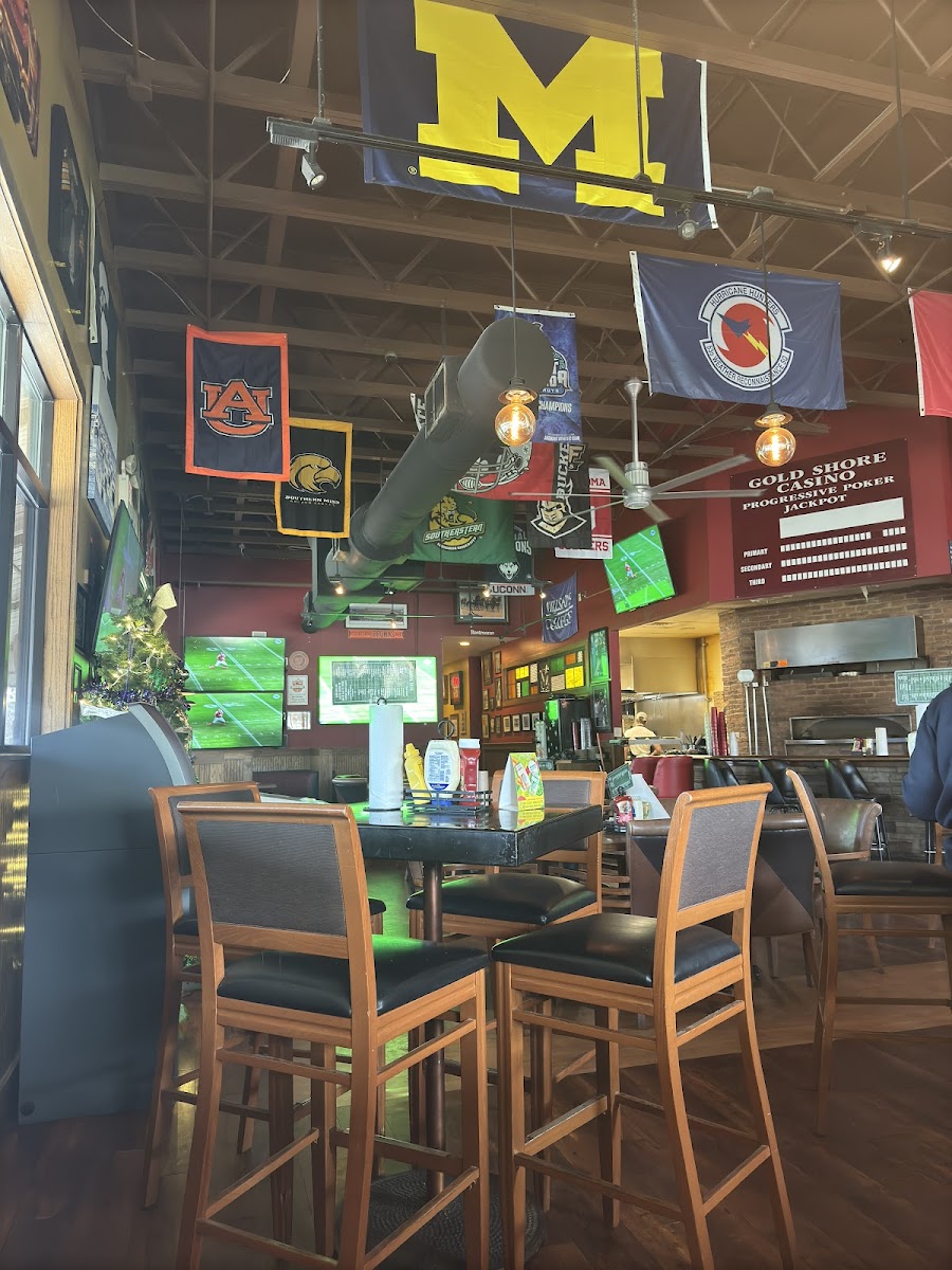 Tailgater's Sports Pub & Grill-4
