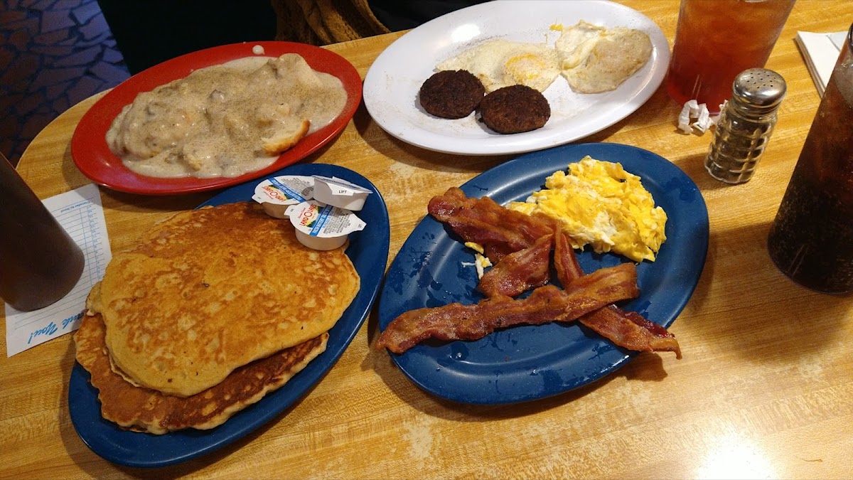 Cardinal Cafe-3