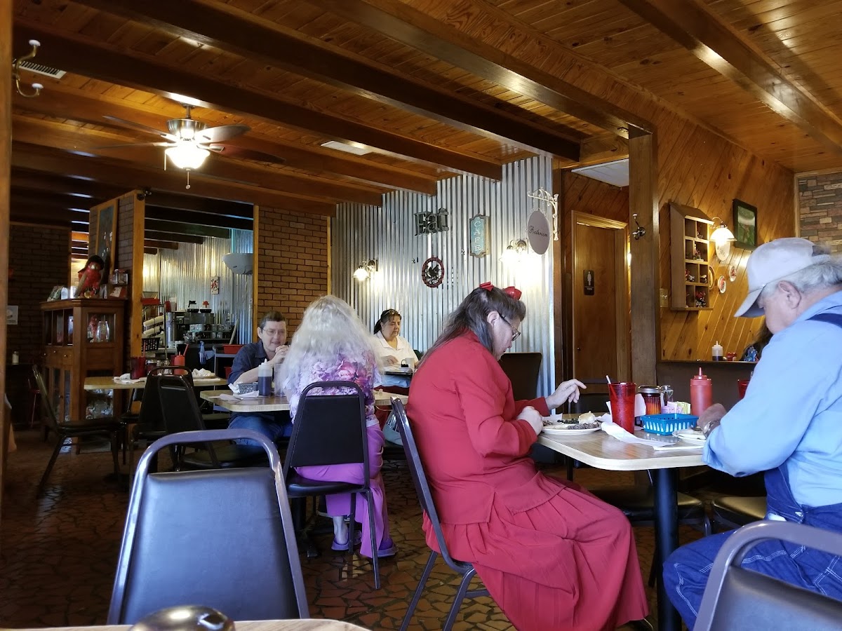 Cardinal Cafe-4