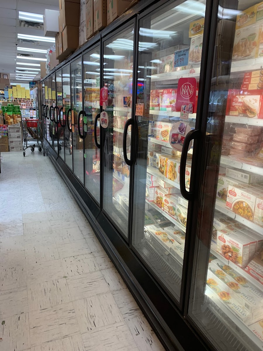 Apna Bazaar Grocery & Grill-4