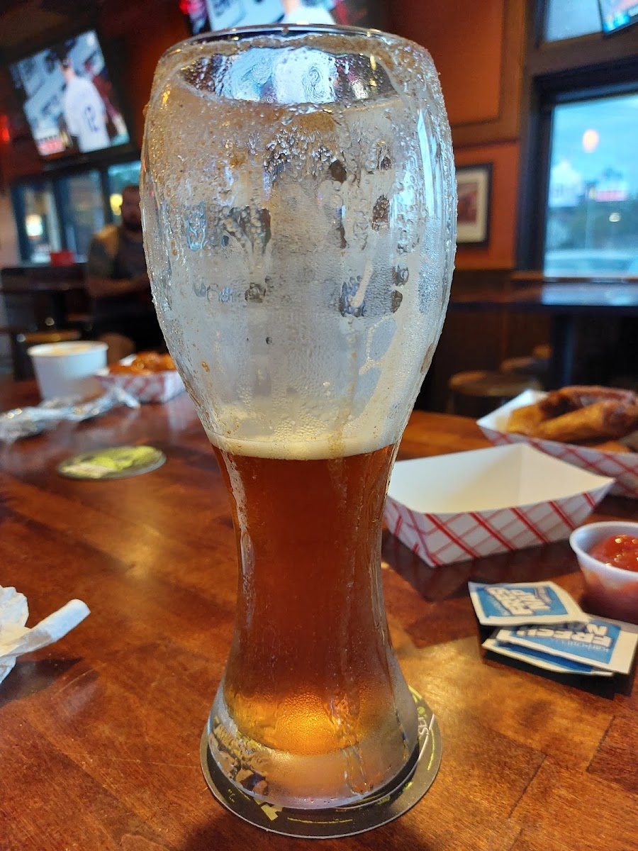 Crossroads Sports Bar & Grill-5