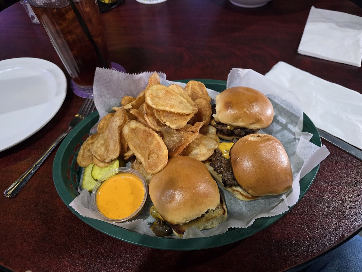 Brewer's Sports Bar & Grill-3