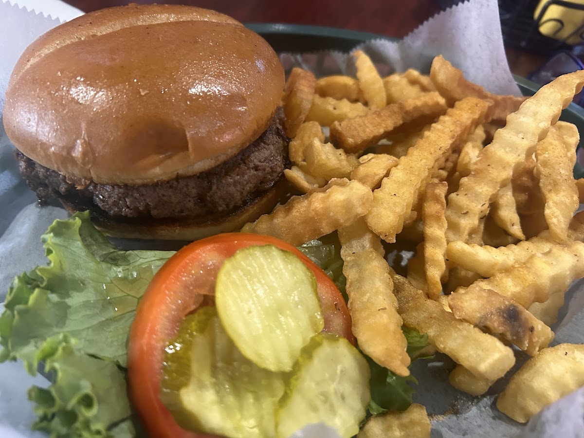 Brewer's Sports Bar & Grill-5