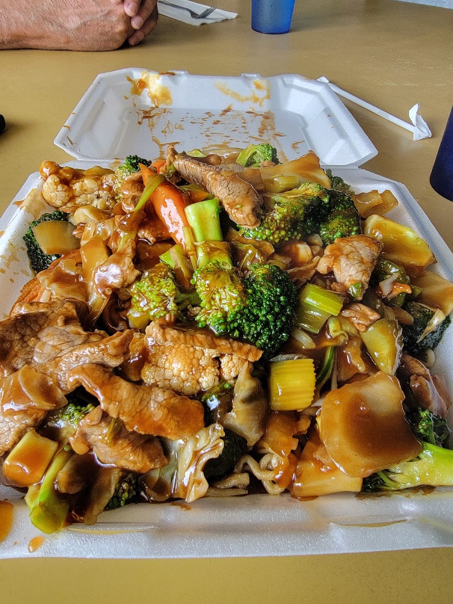 Lum's Chop Suey-2