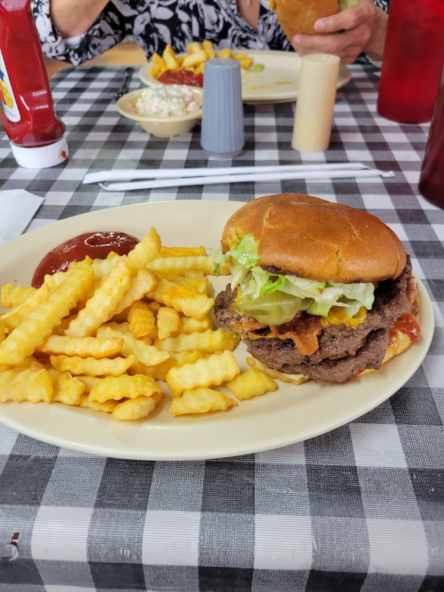 Dixie Catfish Shack-5