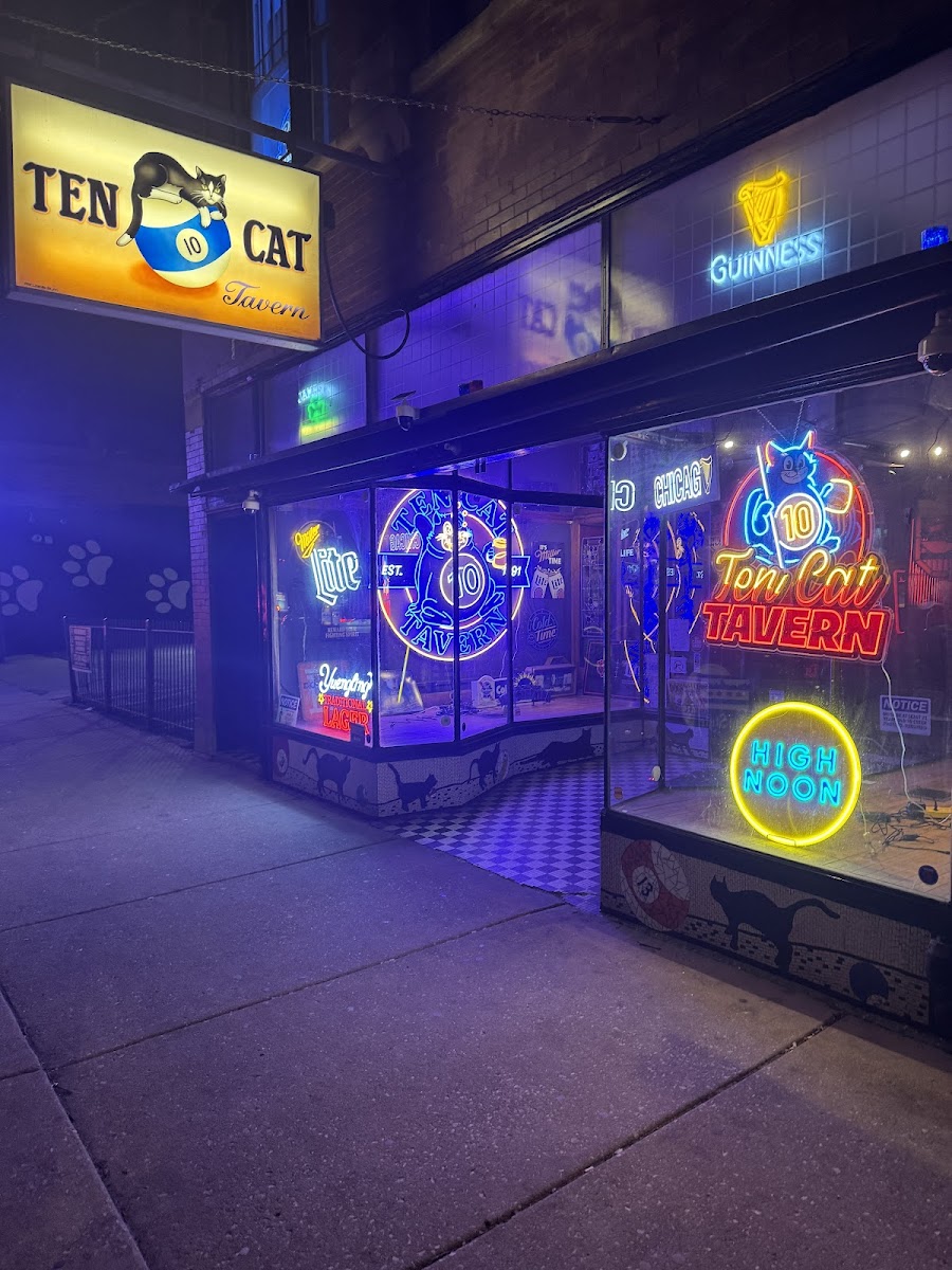 Ten Cat Tavern