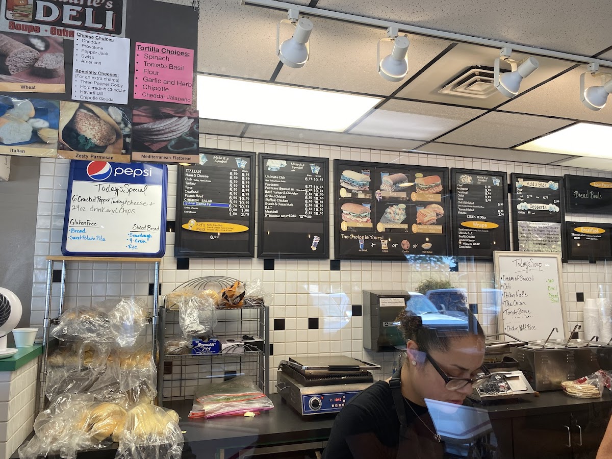 Laurie's Deli-4