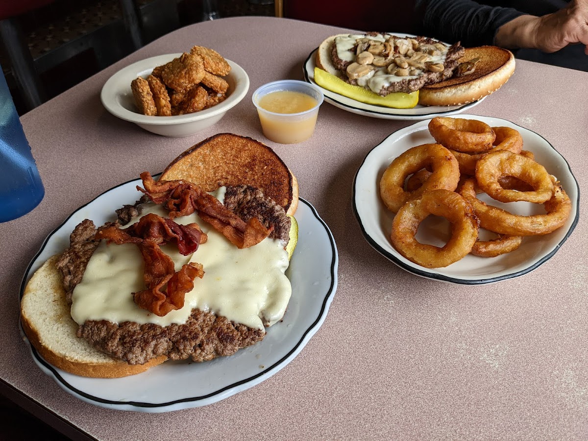 White Haven Family Diner-2