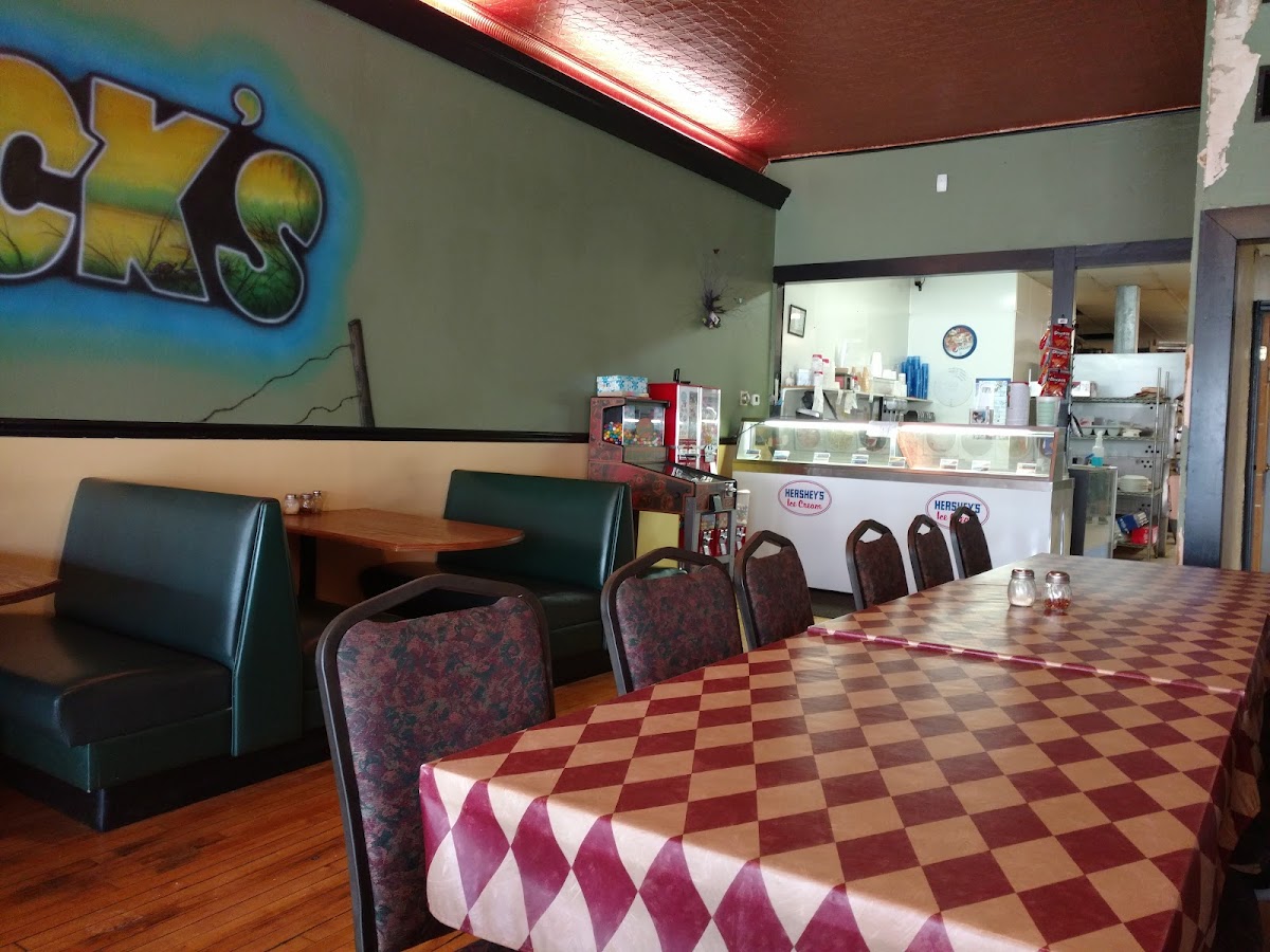 Boondock's Pizza Llc-3