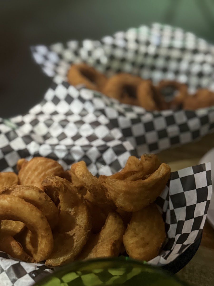 Palm Street Pub & Grill-5