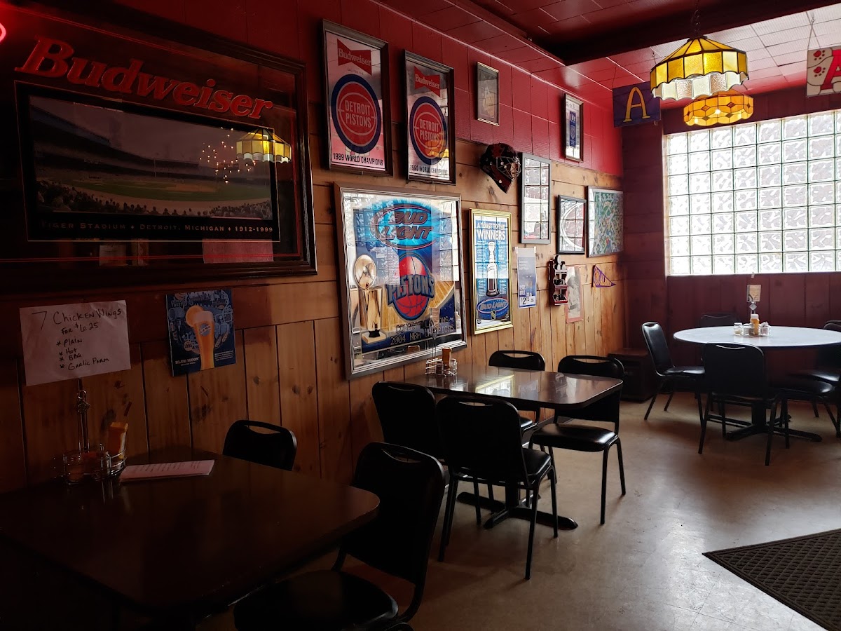 Charlie's Tavern-3
