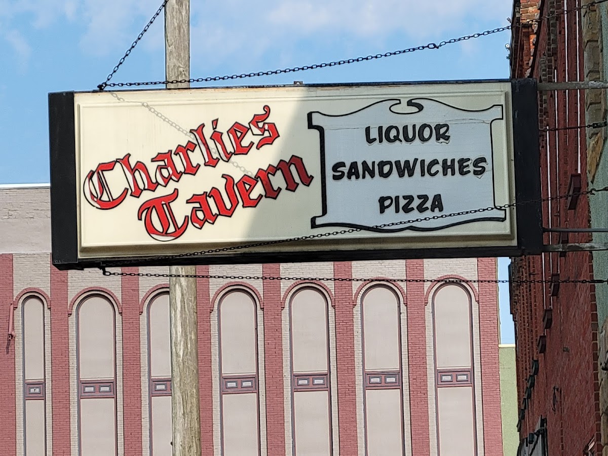 Charlie's Tavern-4