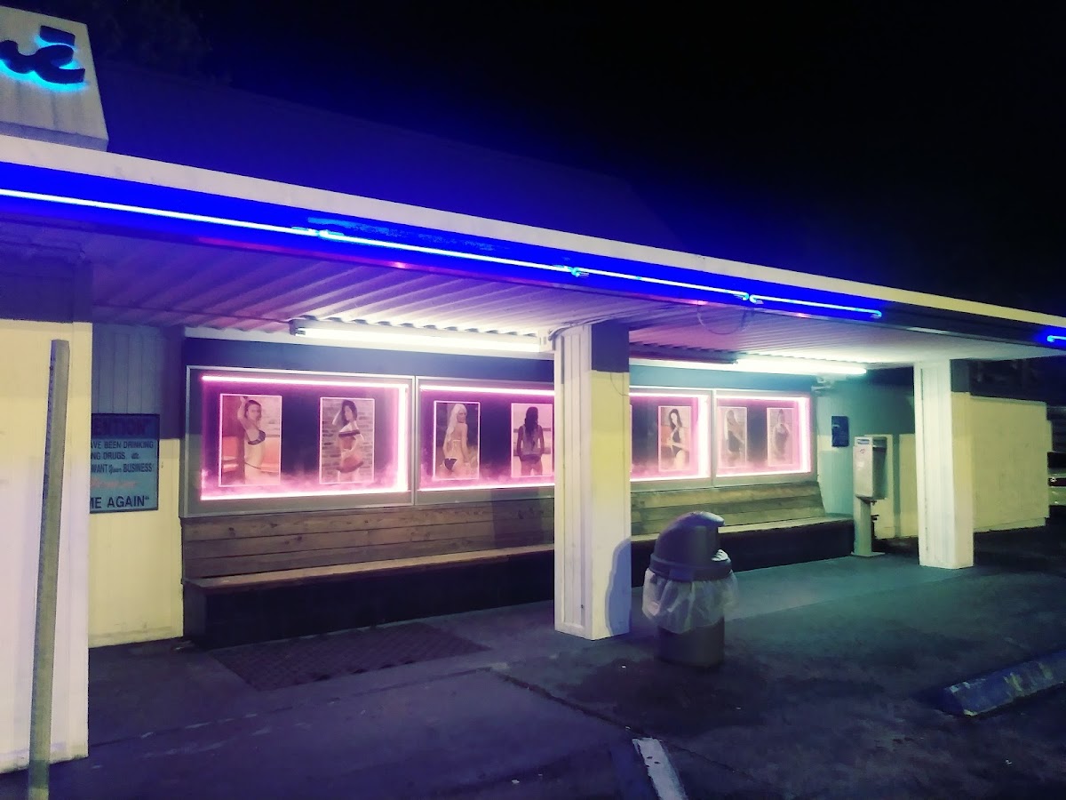 Cafe Risque-2