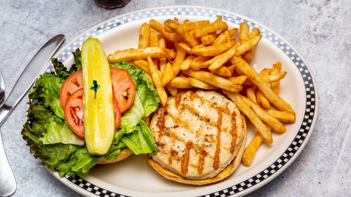 Lucky Strike Restaurant-3