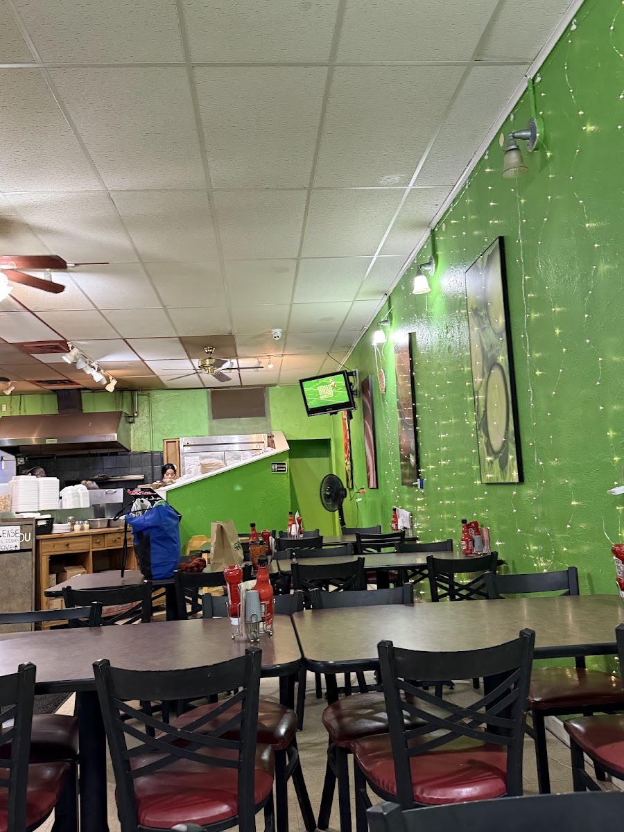 Big Fella's Pizza Deli & Wings-3