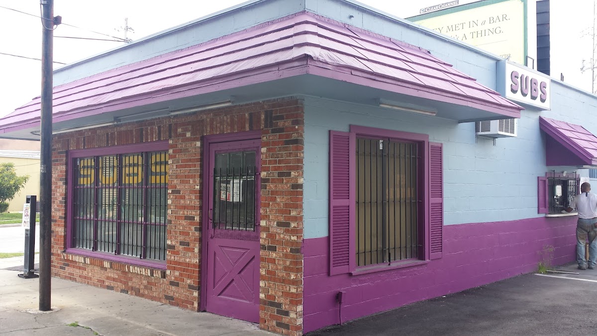 Chico's Sub Shop-4