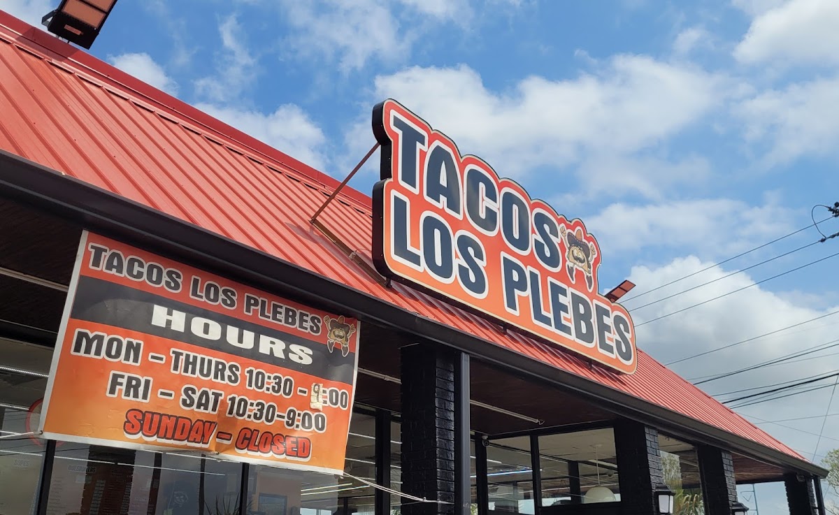 Tacos Los Plebes