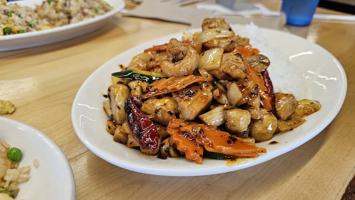 Charlie's Bakery & Chinese Restaurant-3