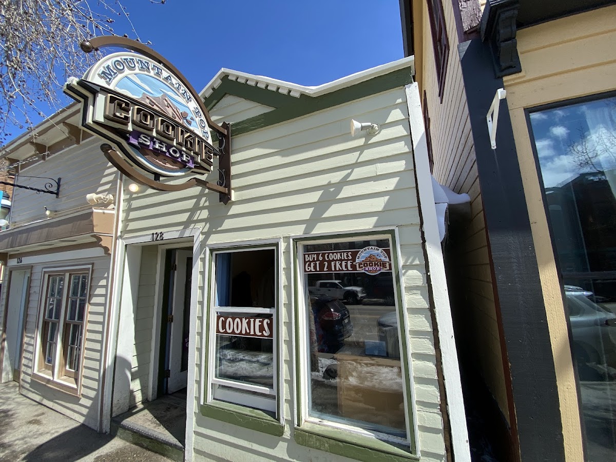 Mountain Top Cookie Shop-4