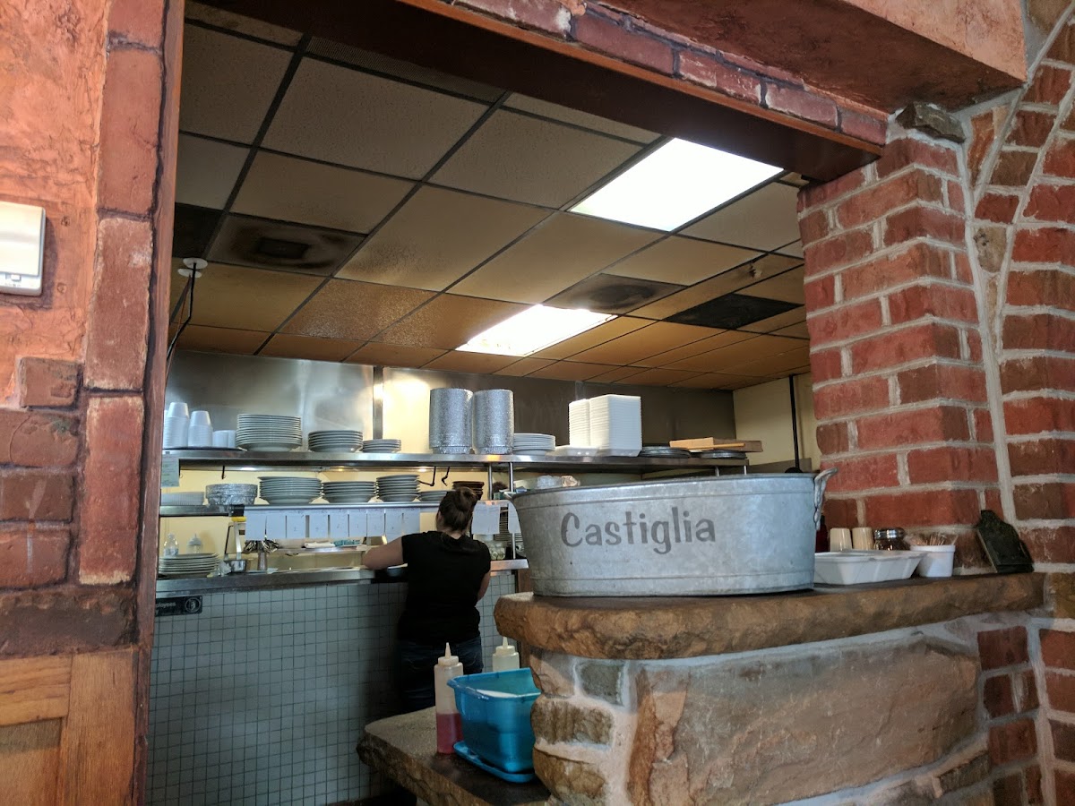 Castiglia Italian Eatery