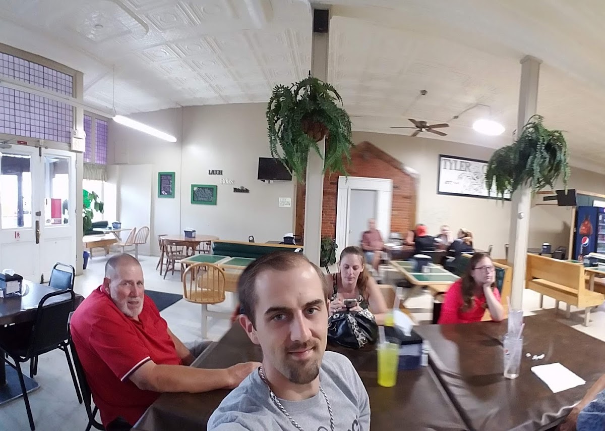Bogg's Pizza & Grill
