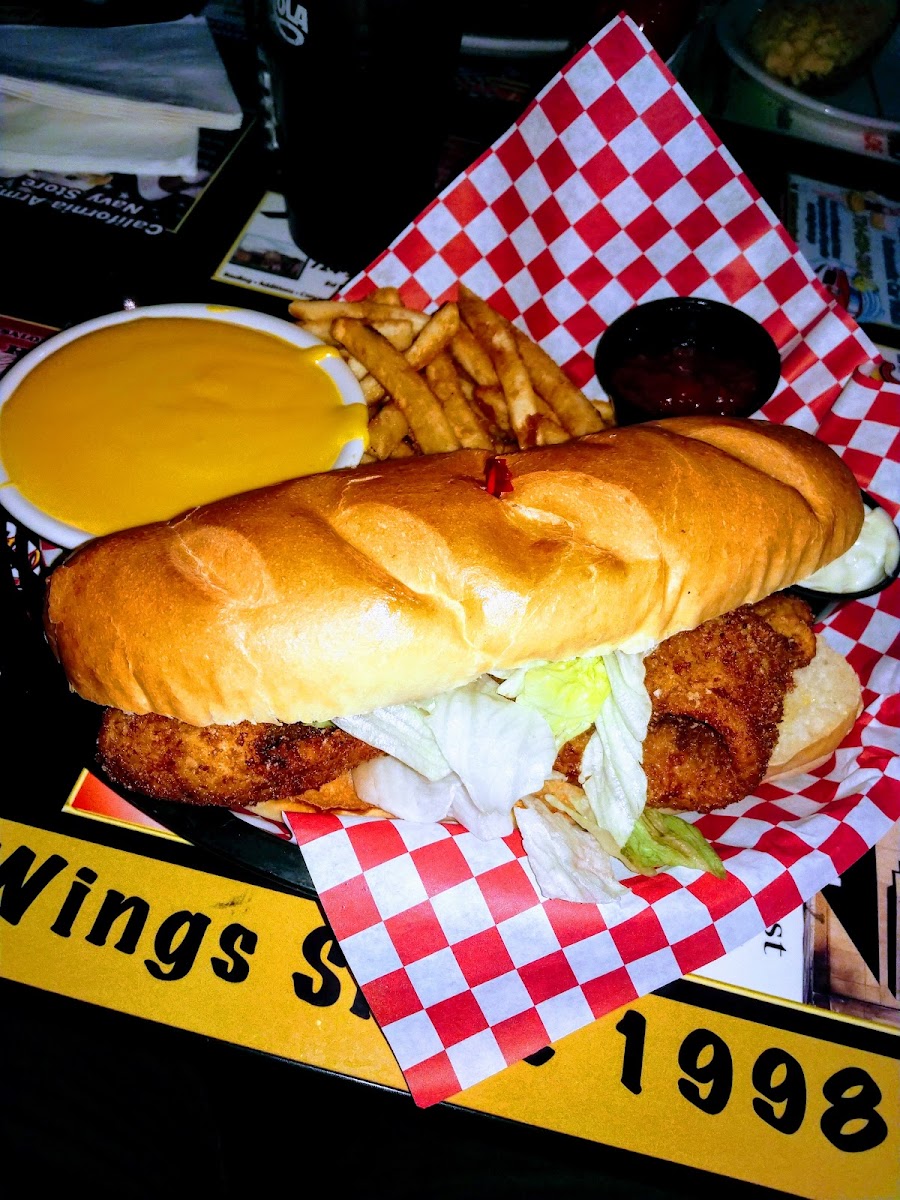 Dawg's Sports Bar & Grill-5