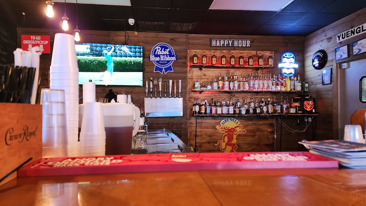 Typsy Tavern Bar & Grill-5