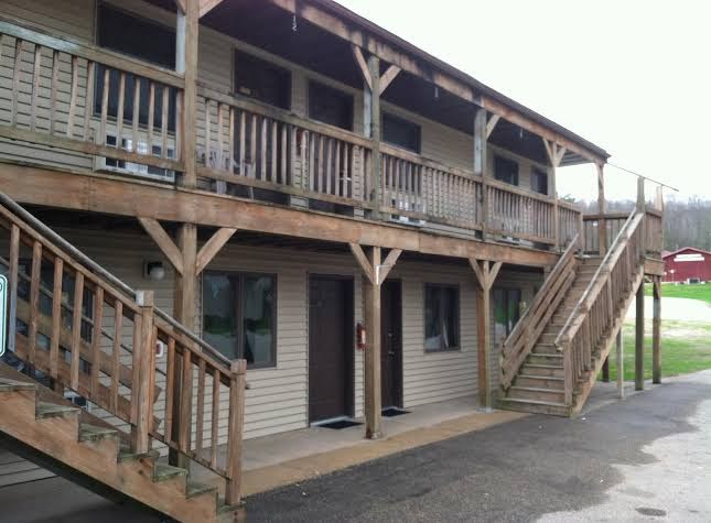 Country Gardens Motel & Lounge-2