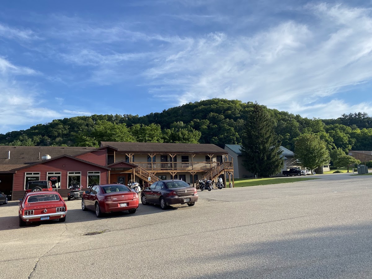 Country Gardens Motel & Lounge-3