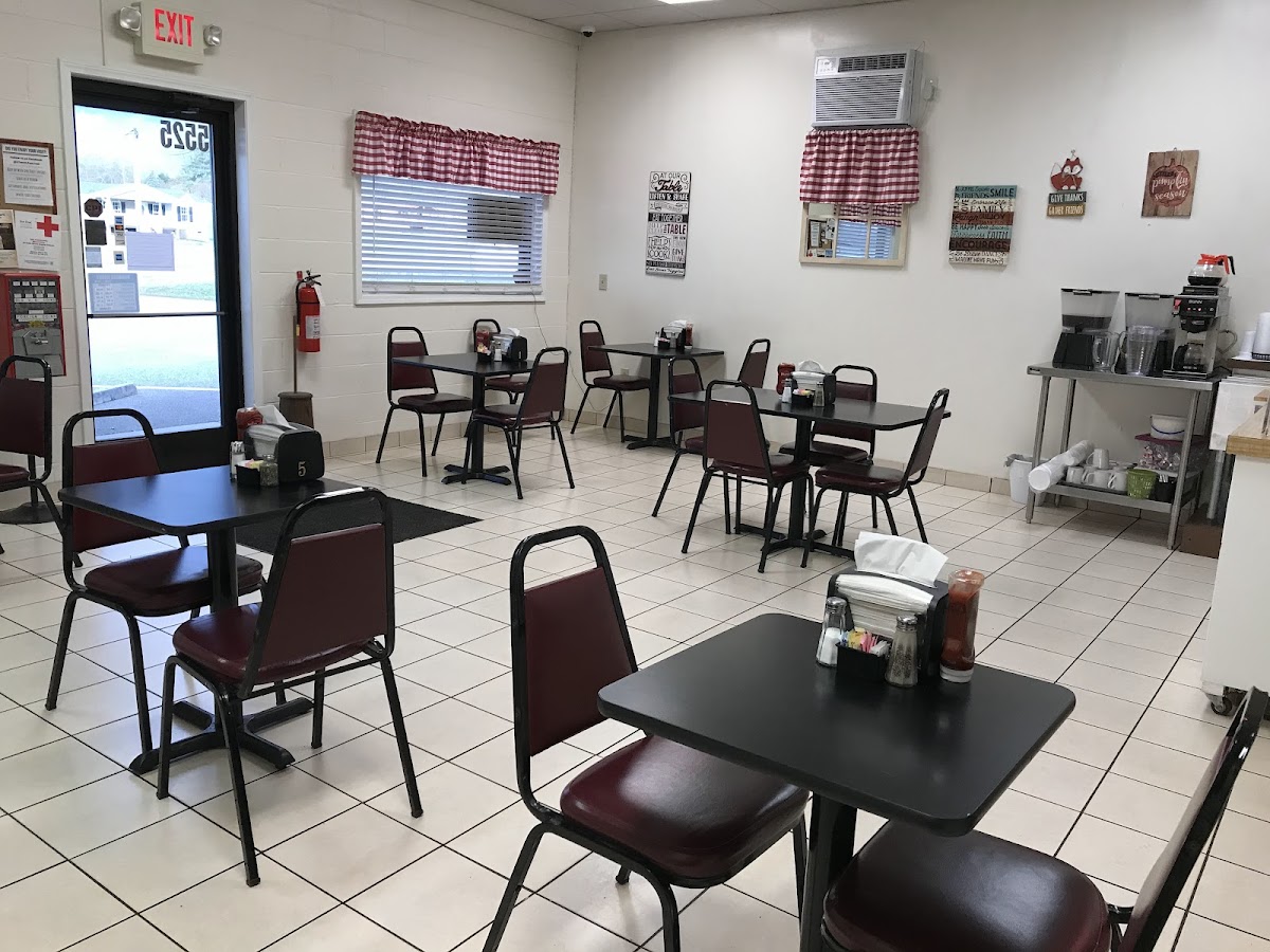 27 West Family Restaurant-4
