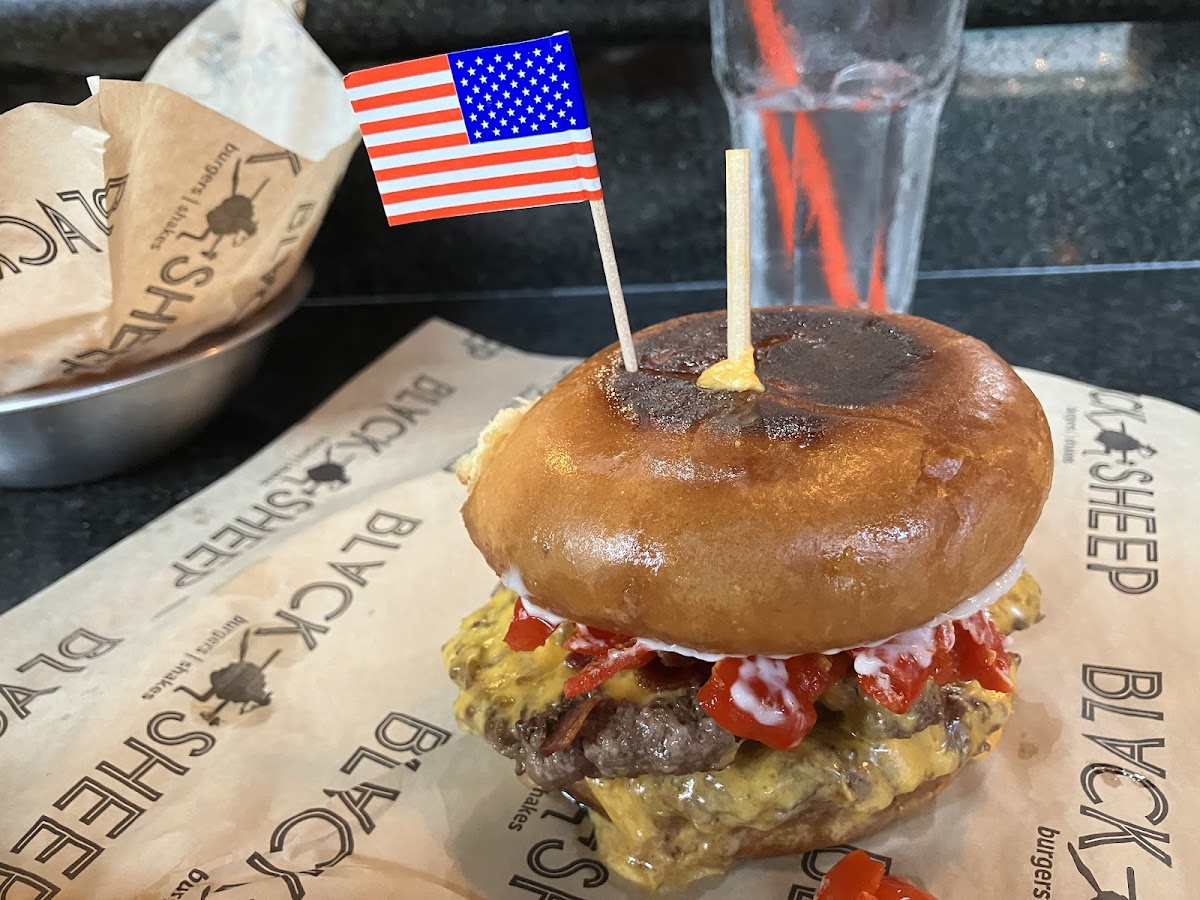 Black Sheep Burgers And Shakes-3