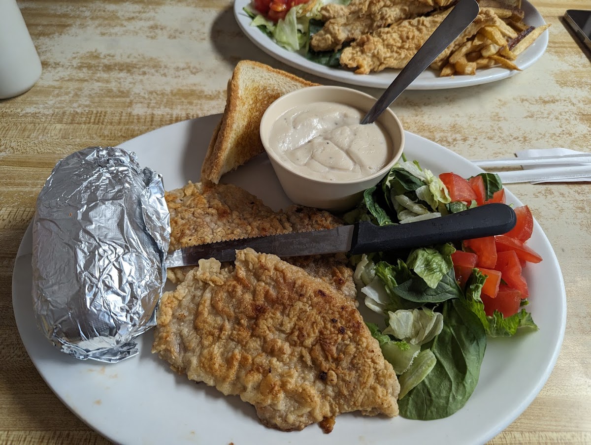 Jean's Feedbarn-3