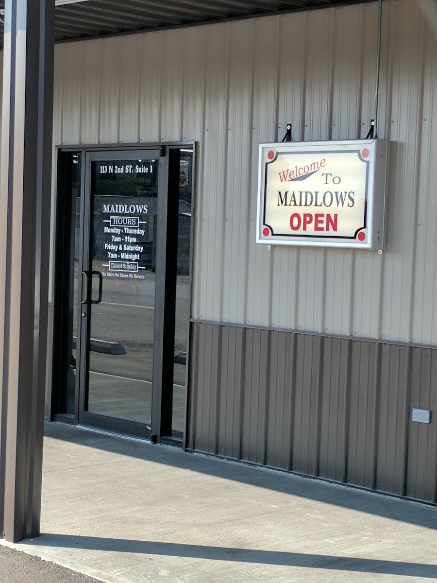 Maidlow's Package Store