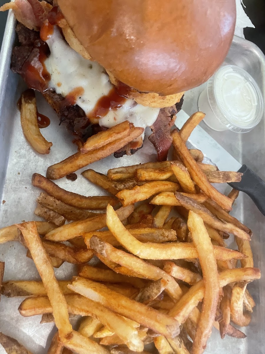 Johnny Ray's Smokehouse-4