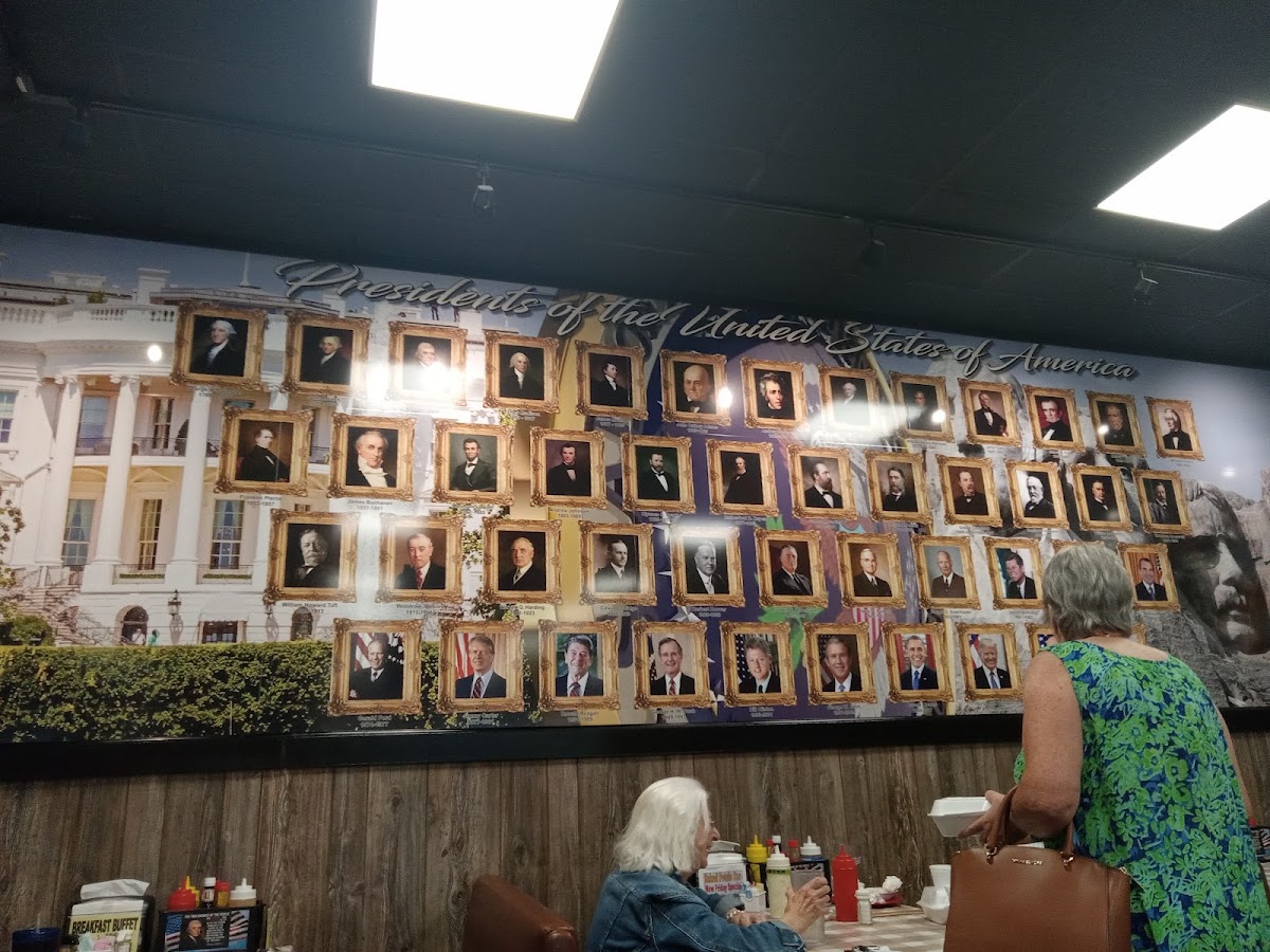The Hub American Family Restaurant-4