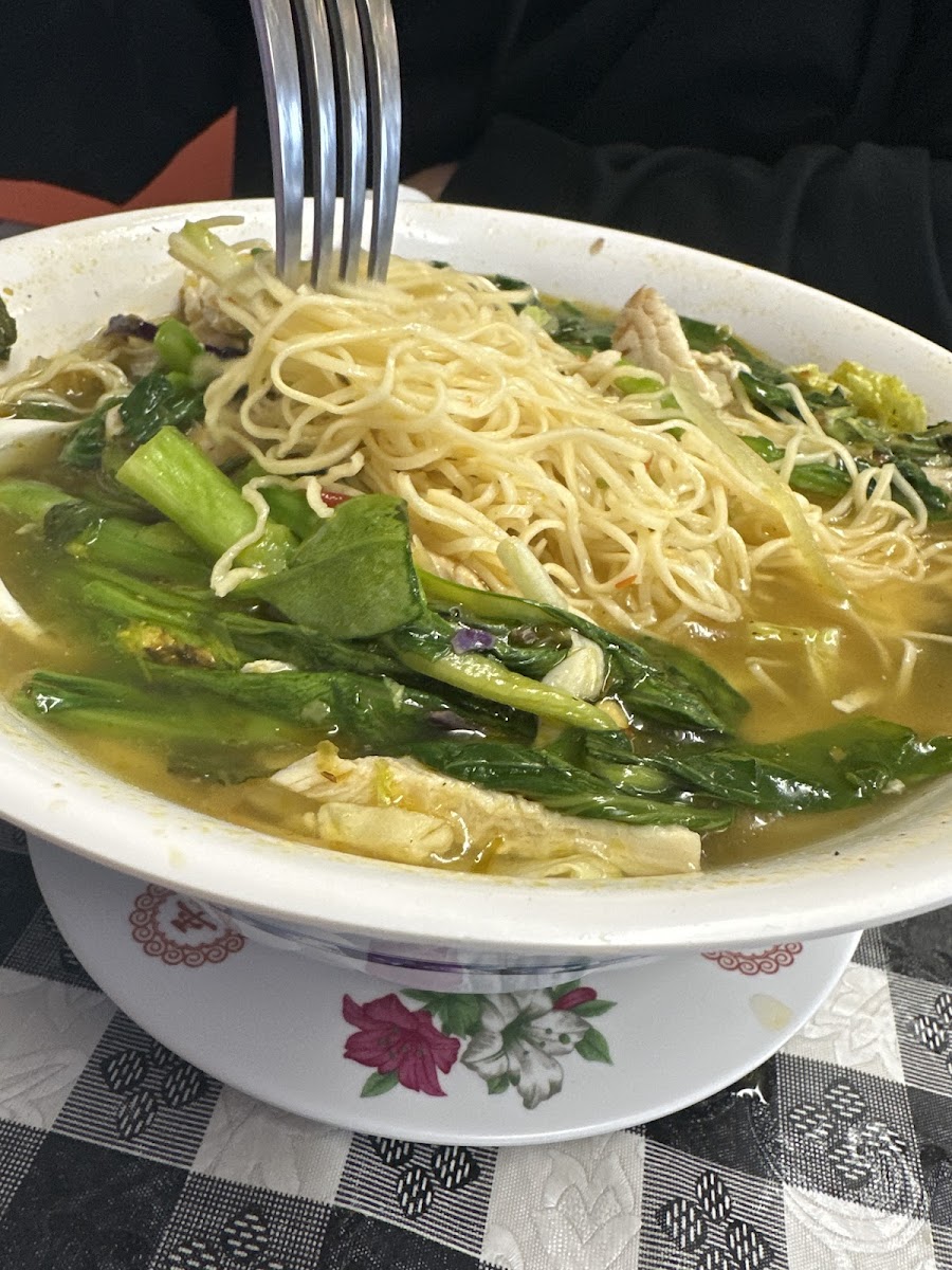 Bea's Wok N Roll-5