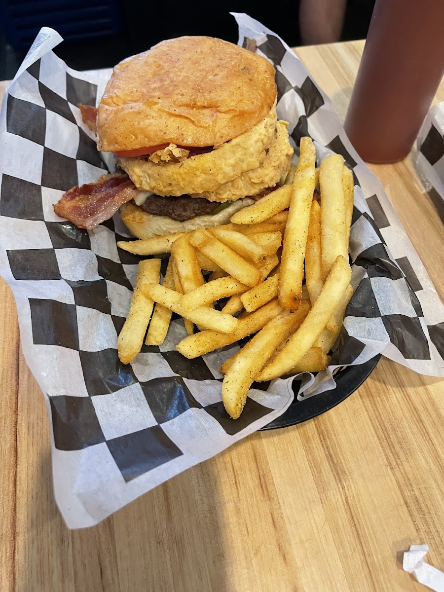 Mutt & Jeff's-3