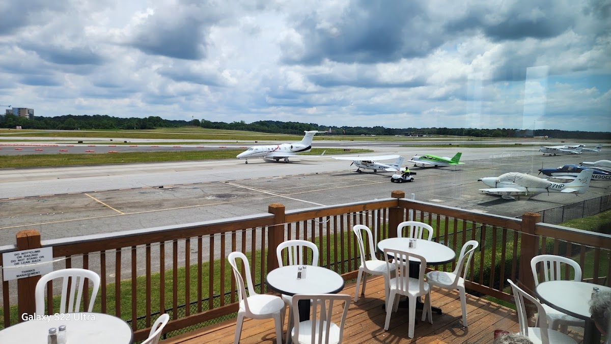 Downwind Restaurant And Lounge