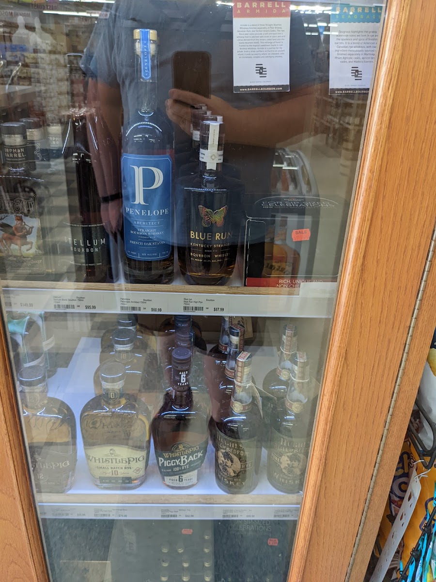 Jayco Liquors-3