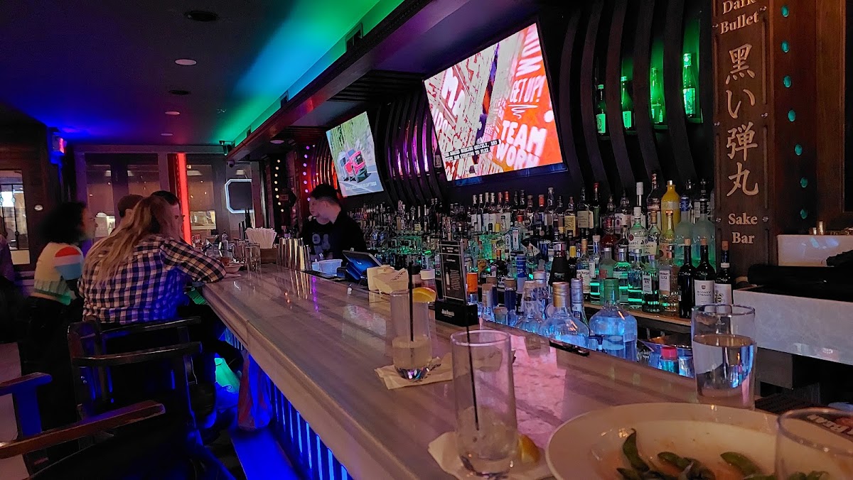 Dark Bullet Sake & Oyster Bar-4