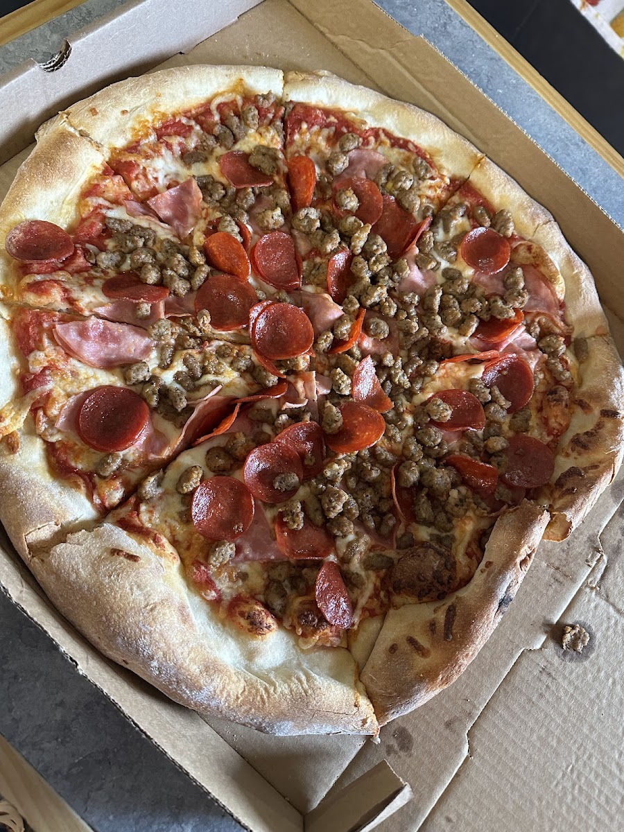 Dario’s Pizza & Calzones-4
