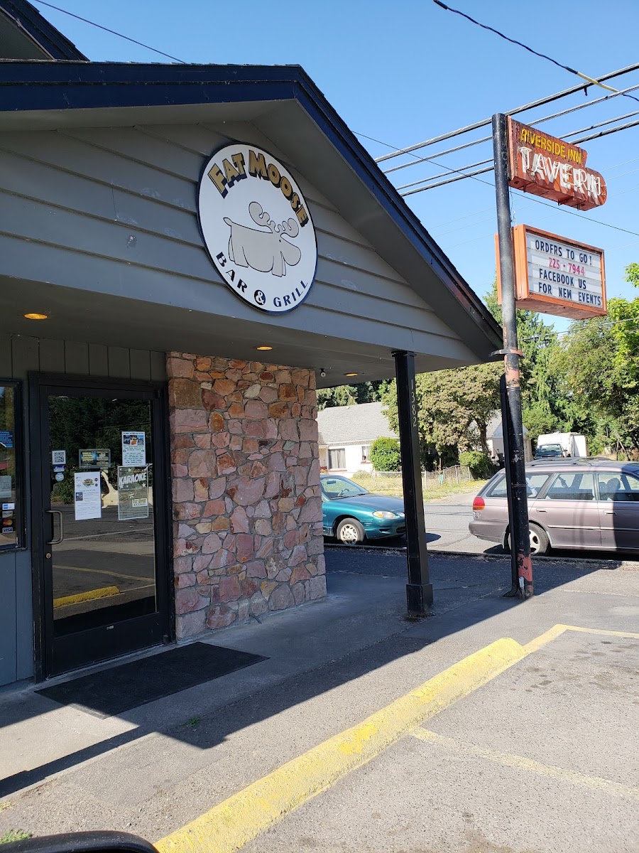 Fat Moose Bar & Grill