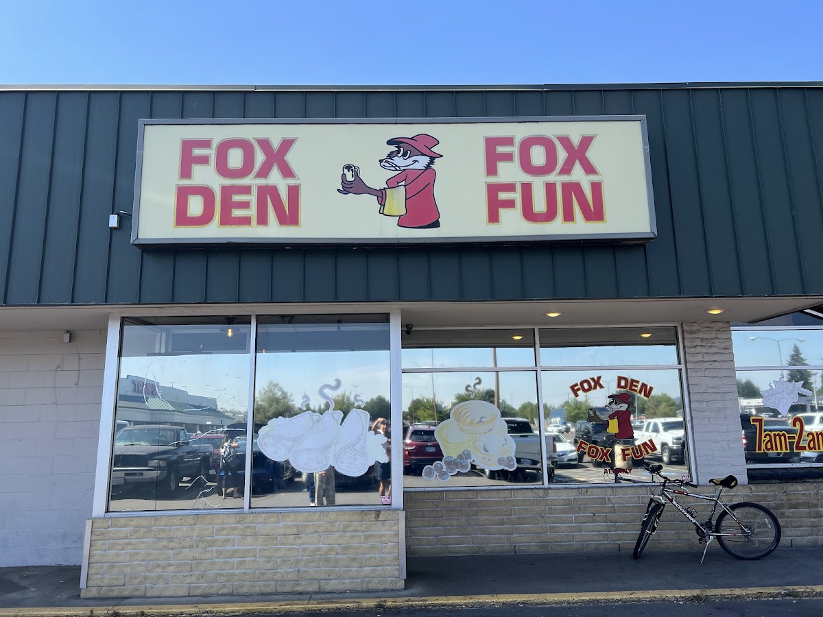 Fox Den Eatery-2