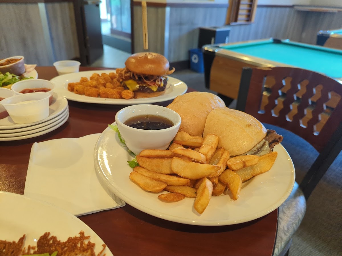 Quackers Fire Grill And Bar-3